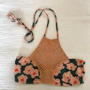 Acacia Panama top in Mahalo